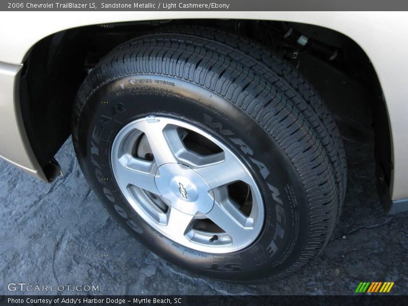Sandstone Metallic / Light Cashmere/Ebony 2006 Chevrolet TrailBlazer LS