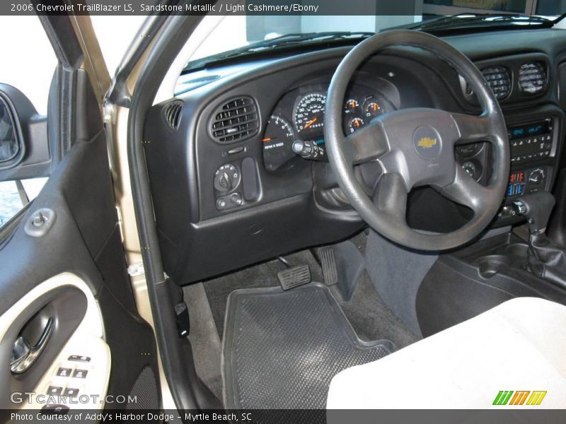 Sandstone Metallic / Light Cashmere/Ebony 2006 Chevrolet TrailBlazer LS