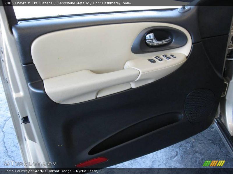 Sandstone Metallic / Light Cashmere/Ebony 2006 Chevrolet TrailBlazer LS