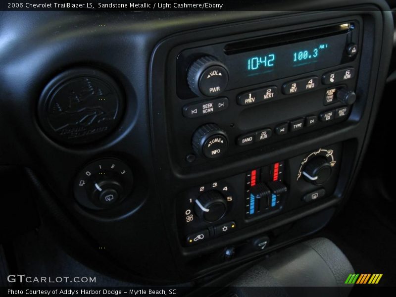 Sandstone Metallic / Light Cashmere/Ebony 2006 Chevrolet TrailBlazer LS