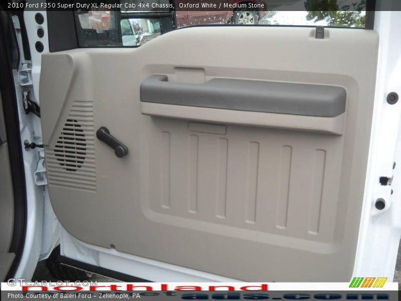 Oxford White / Medium Stone 2010 Ford F350 Super Duty XL Regular Cab 4x4 Chassis