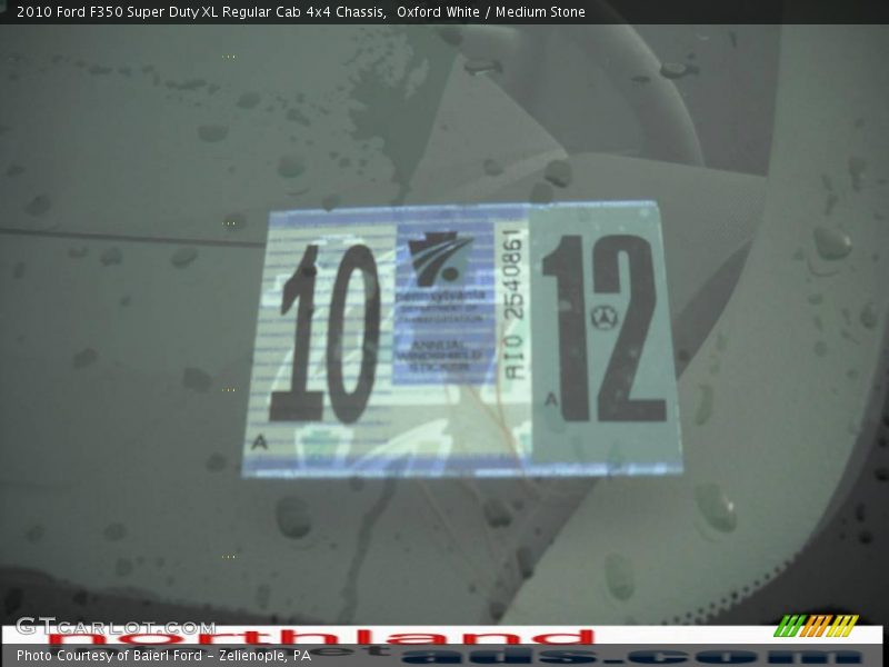 Oxford White / Medium Stone 2010 Ford F350 Super Duty XL Regular Cab 4x4 Chassis