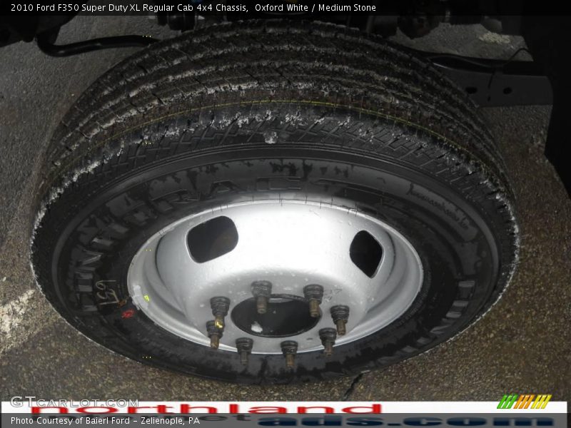 Oxford White / Medium Stone 2010 Ford F350 Super Duty XL Regular Cab 4x4 Chassis