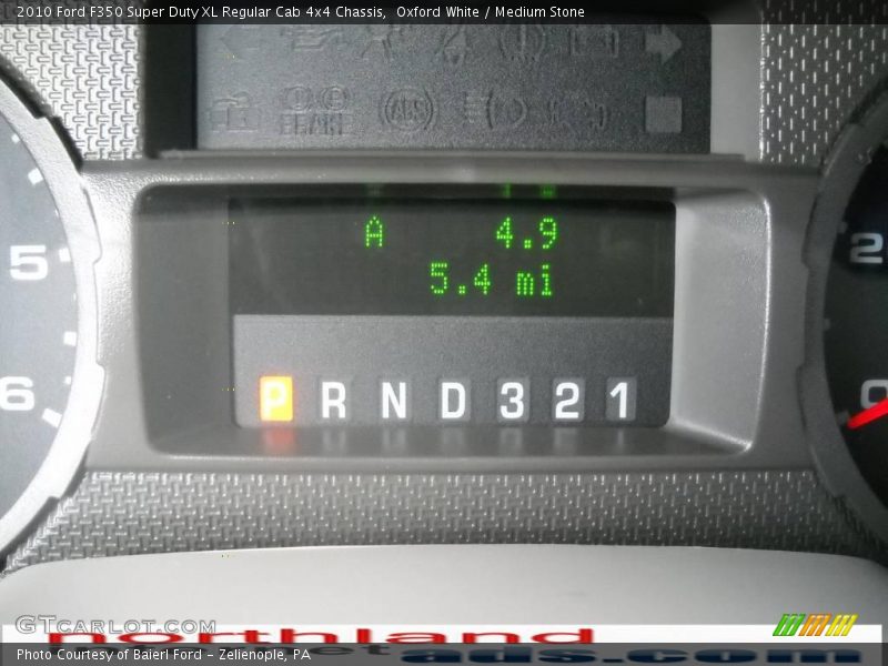 Oxford White / Medium Stone 2010 Ford F350 Super Duty XL Regular Cab 4x4 Chassis