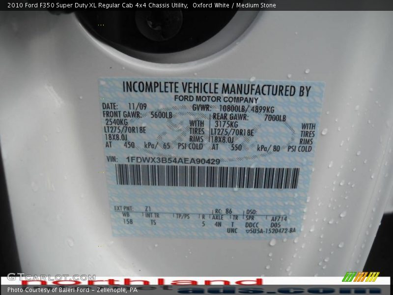 Oxford White / Medium Stone 2010 Ford F350 Super Duty XL Regular Cab 4x4 Chassis Utility