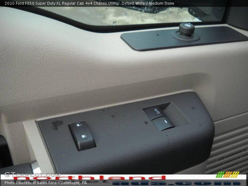 Oxford White / Medium Stone 2010 Ford F350 Super Duty XL Regular Cab 4x4 Chassis Utility