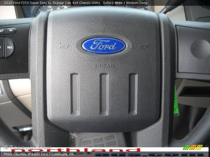 Oxford White / Medium Stone 2010 Ford F350 Super Duty XL Regular Cab 4x4 Chassis Utility