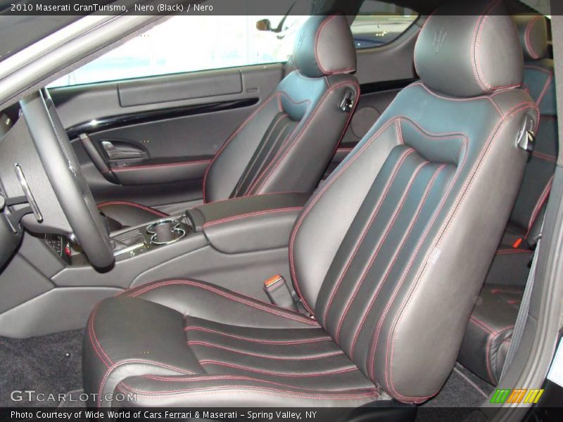 Nero (Black) / Nero 2010 Maserati GranTurismo