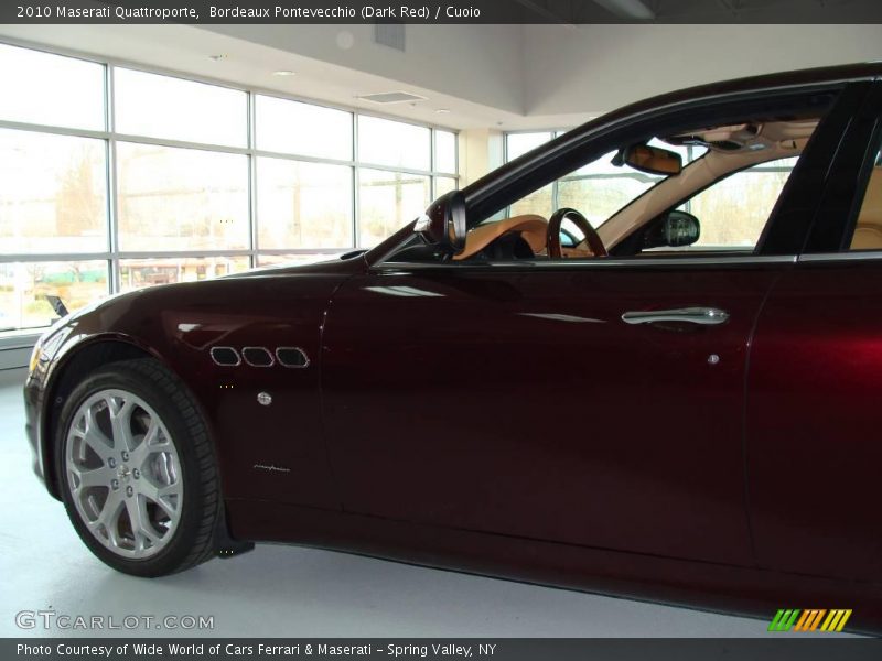 Bordeaux Pontevecchio (Dark Red) / Cuoio 2010 Maserati Quattroporte