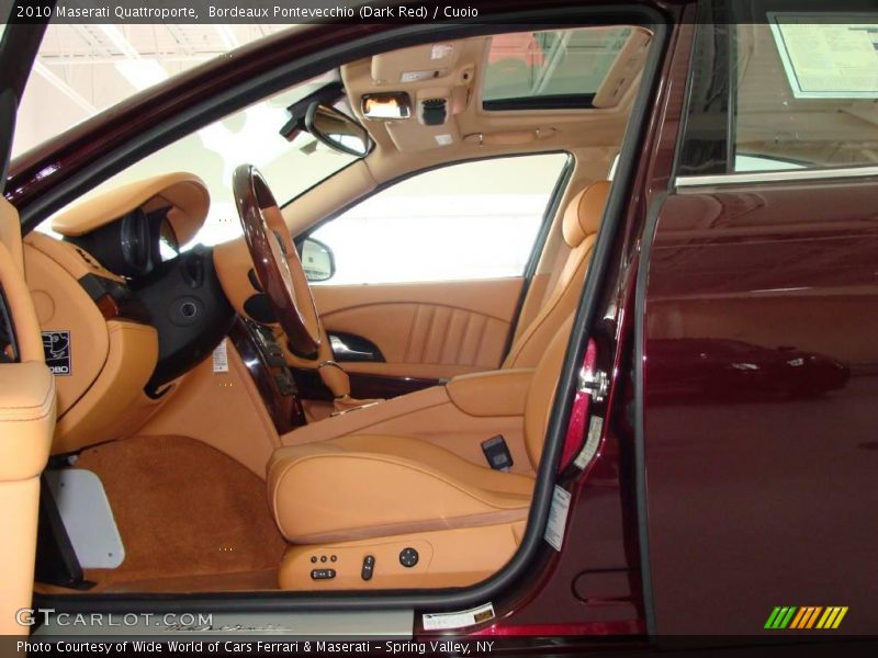 Bordeaux Pontevecchio (Dark Red) / Cuoio 2010 Maserati Quattroporte