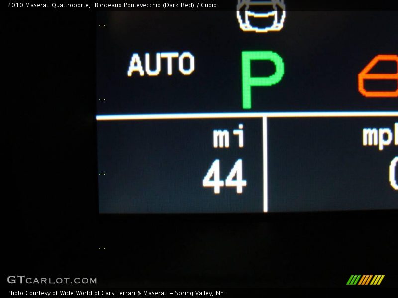 Bordeaux Pontevecchio (Dark Red) / Cuoio 2010 Maserati Quattroporte