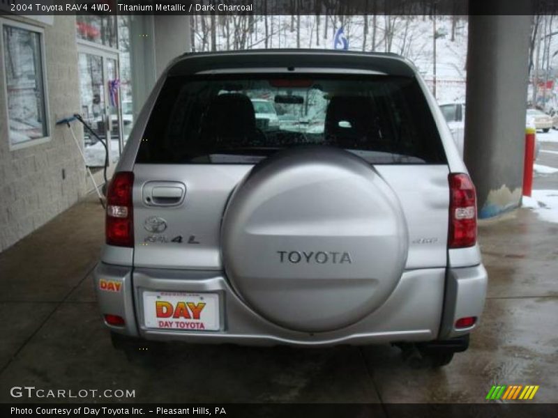 Titanium Metallic / Dark Charcoal 2004 Toyota RAV4 4WD