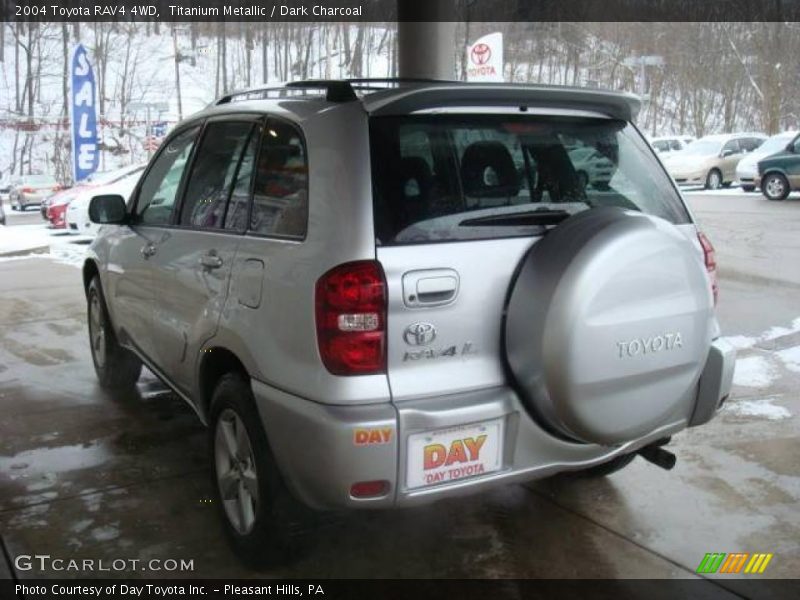Titanium Metallic / Dark Charcoal 2004 Toyota RAV4 4WD