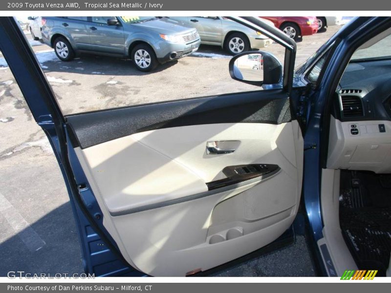 Tropical Sea Metallic / Ivory 2009 Toyota Venza AWD