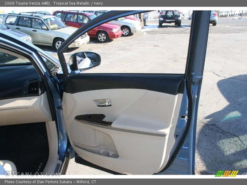 Tropical Sea Metallic / Ivory 2009 Toyota Venza AWD