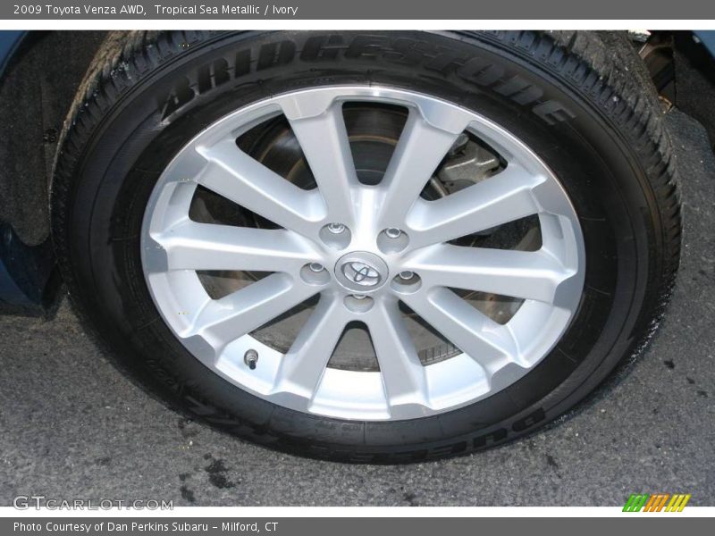 Tropical Sea Metallic / Ivory 2009 Toyota Venza AWD