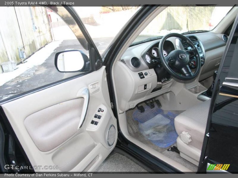 Black / Taupe 2005 Toyota RAV4 4WD