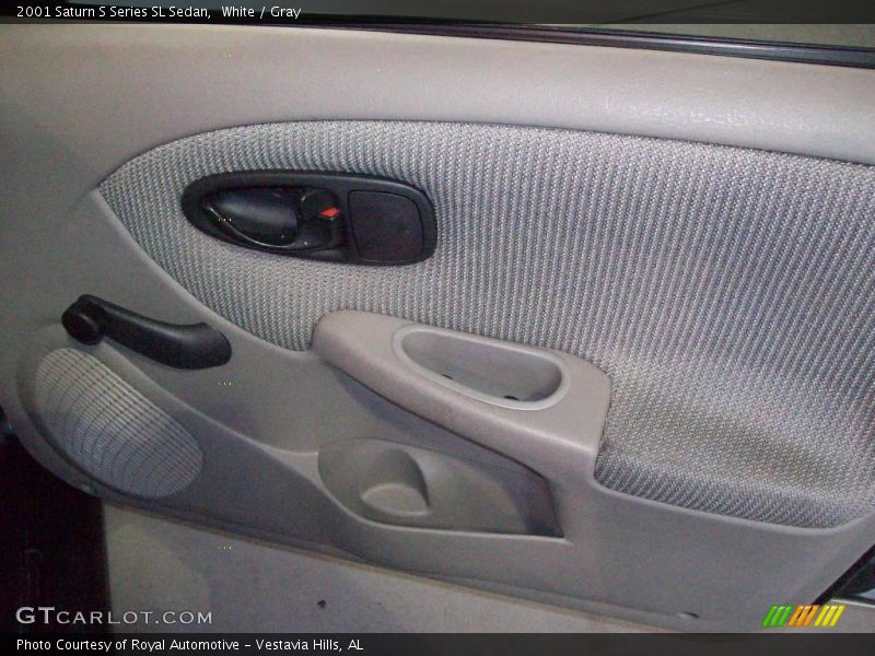 White / Gray 2001 Saturn S Series SL Sedan