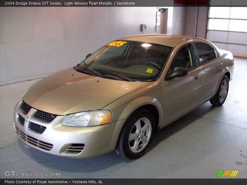 Light Almond Pearl Metallic / Sandstone 2004 Dodge Stratus SXT Sedan