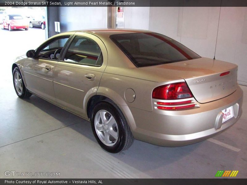 Light Almond Pearl Metallic / Sandstone 2004 Dodge Stratus SXT Sedan
