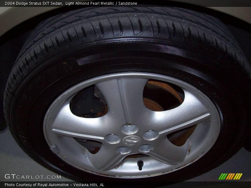 Light Almond Pearl Metallic / Sandstone 2004 Dodge Stratus SXT Sedan