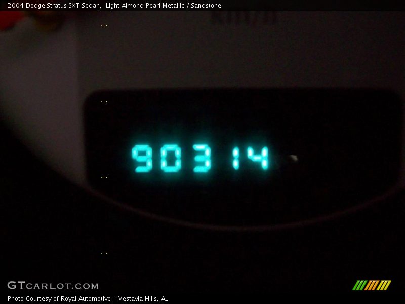 Light Almond Pearl Metallic / Sandstone 2004 Dodge Stratus SXT Sedan
