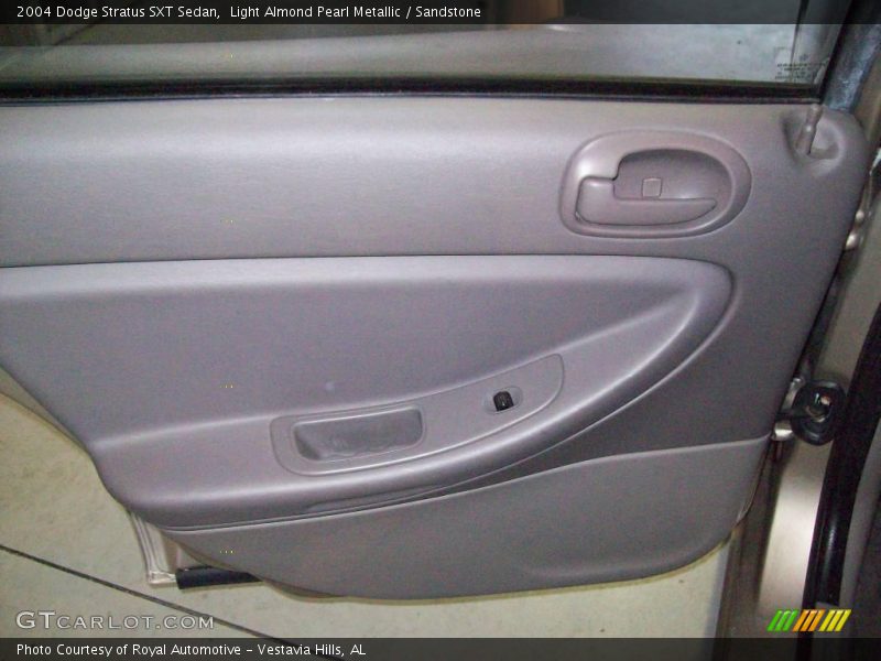 Light Almond Pearl Metallic / Sandstone 2004 Dodge Stratus SXT Sedan