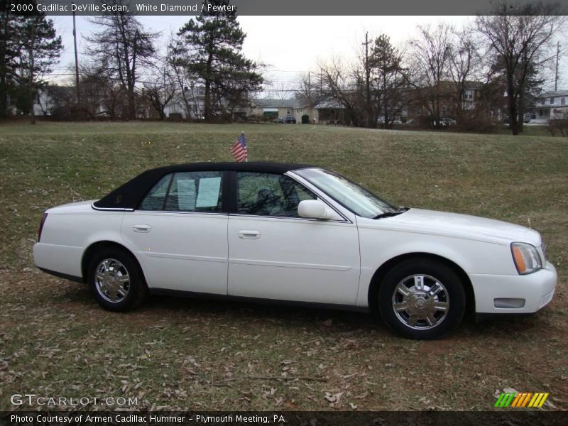 White Diamond / Pewter 2000 Cadillac DeVille Sedan