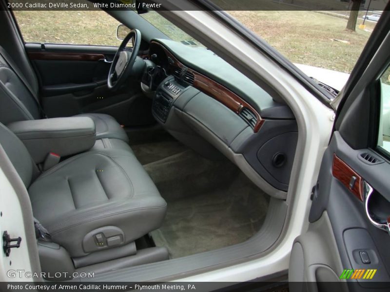 White Diamond / Pewter 2000 Cadillac DeVille Sedan