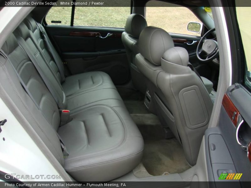 White Diamond / Pewter 2000 Cadillac DeVille Sedan