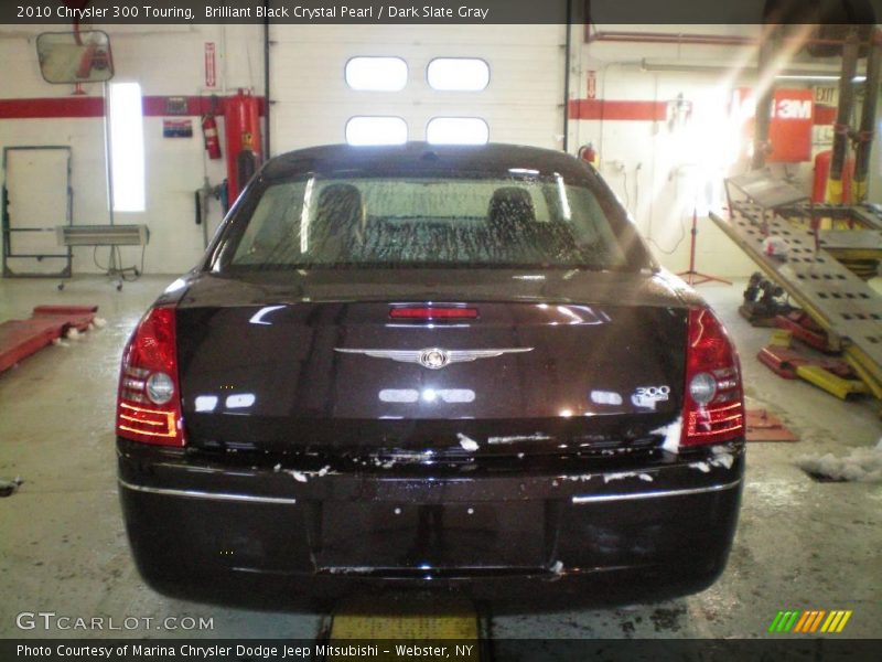 Brilliant Black Crystal Pearl / Dark Slate Gray 2010 Chrysler 300 Touring