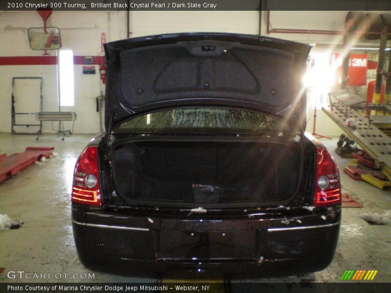 Brilliant Black Crystal Pearl / Dark Slate Gray 2010 Chrysler 300 Touring