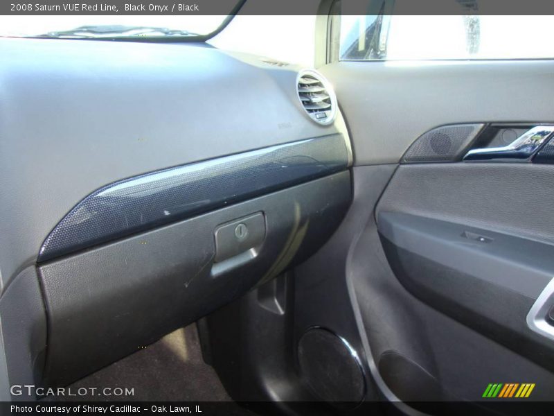 Black Onyx / Black 2008 Saturn VUE Red Line