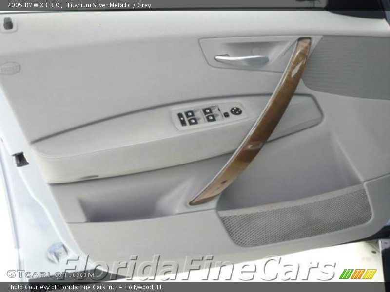 Titanium Silver Metallic / Grey 2005 BMW X3 3.0i