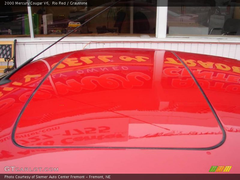 Rio Red / Graystone 2000 Mercury Cougar V6