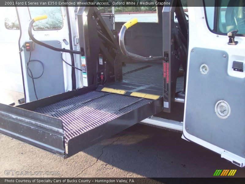 Oxford White / Medium Graphite 2001 Ford E Series Van E350 Extended Wheelchair Access