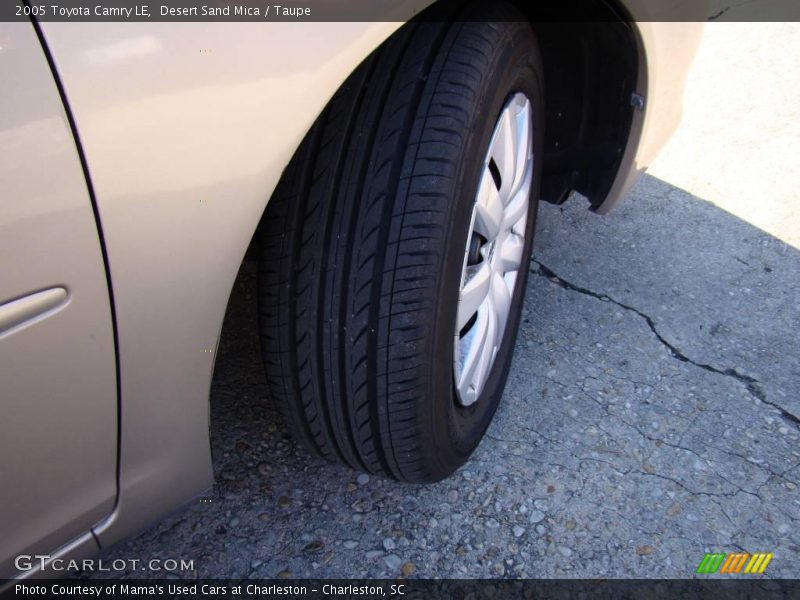 Desert Sand Mica / Taupe 2005 Toyota Camry LE