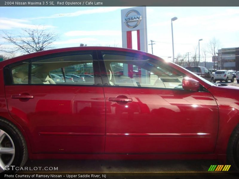 Red Opulence / Cafe Latte 2004 Nissan Maxima 3.5 SE