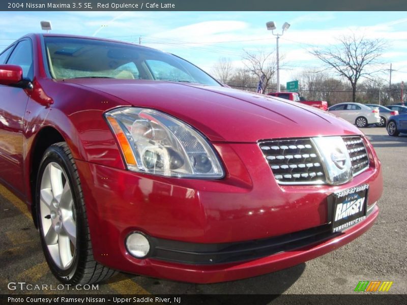 Red Opulence / Cafe Latte 2004 Nissan Maxima 3.5 SE