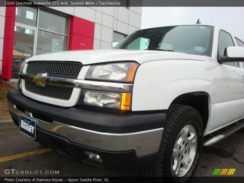 Summit White / Tan/Neutral 2006 Chevrolet Avalanche Z71 4x4