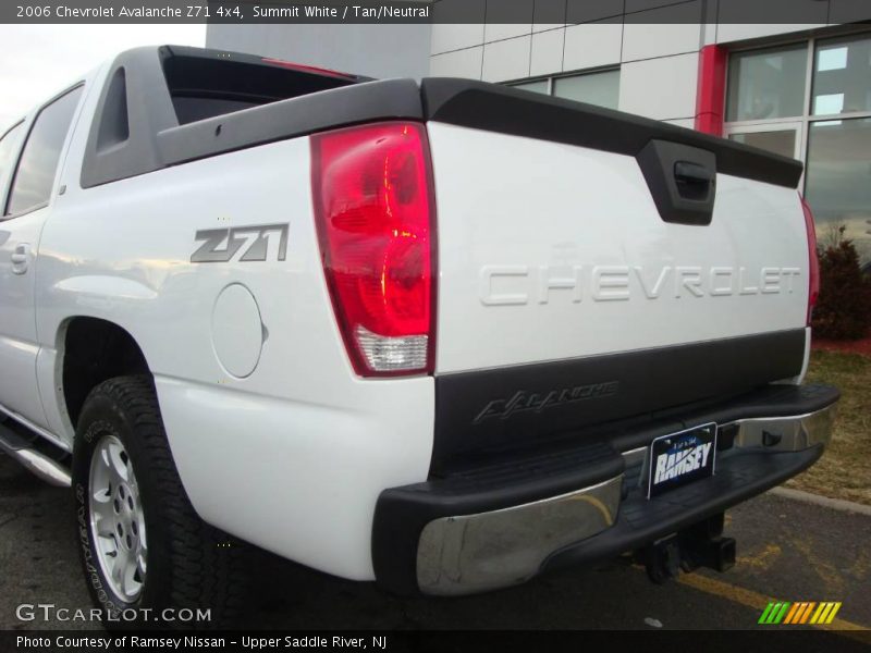 Summit White / Tan/Neutral 2006 Chevrolet Avalanche Z71 4x4