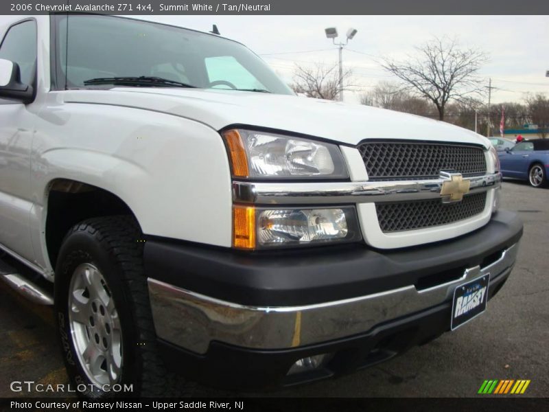 Summit White / Tan/Neutral 2006 Chevrolet Avalanche Z71 4x4