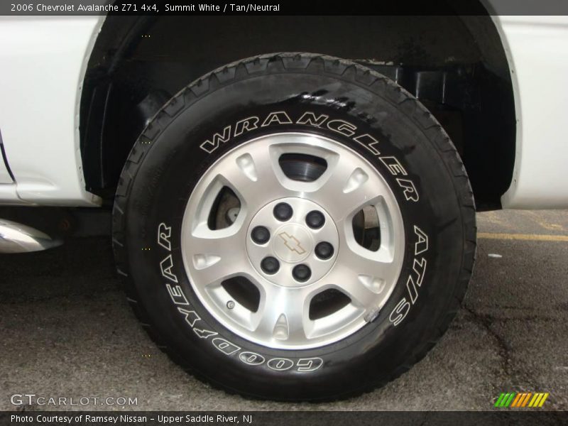 Summit White / Tan/Neutral 2006 Chevrolet Avalanche Z71 4x4
