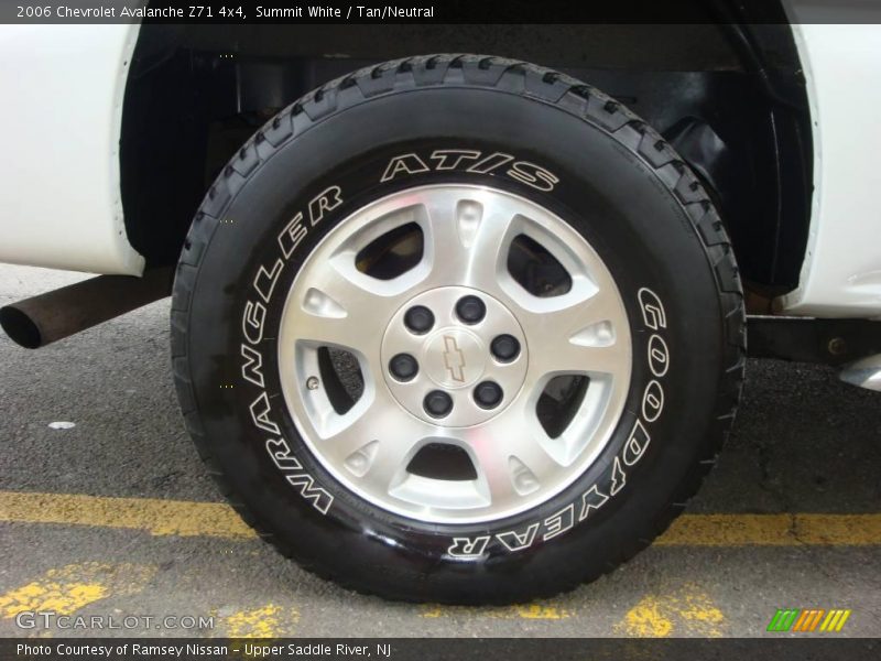 Summit White / Tan/Neutral 2006 Chevrolet Avalanche Z71 4x4