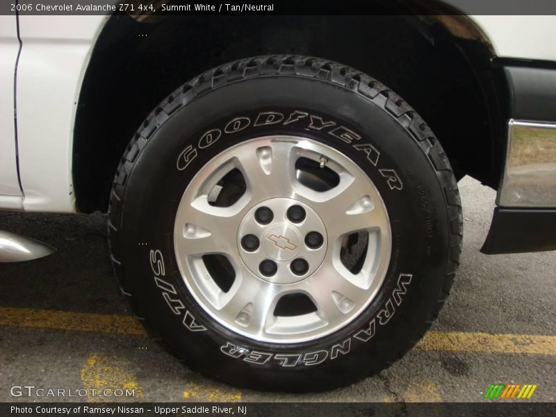 Summit White / Tan/Neutral 2006 Chevrolet Avalanche Z71 4x4