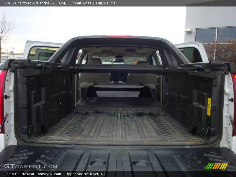Summit White / Tan/Neutral 2006 Chevrolet Avalanche Z71 4x4