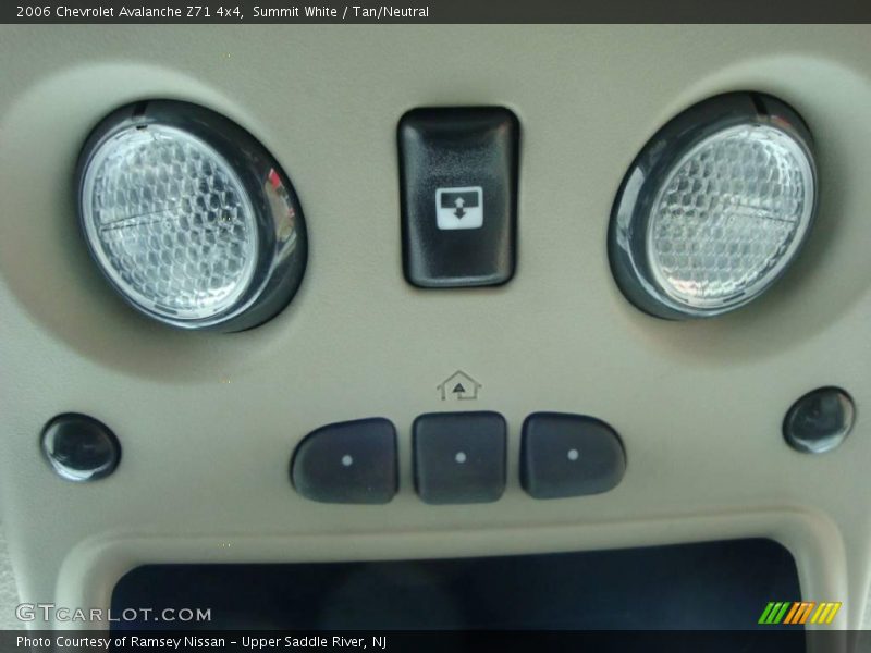 Summit White / Tan/Neutral 2006 Chevrolet Avalanche Z71 4x4