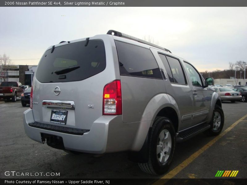 Silver Lightning Metallic / Graphite 2006 Nissan Pathfinder SE 4x4