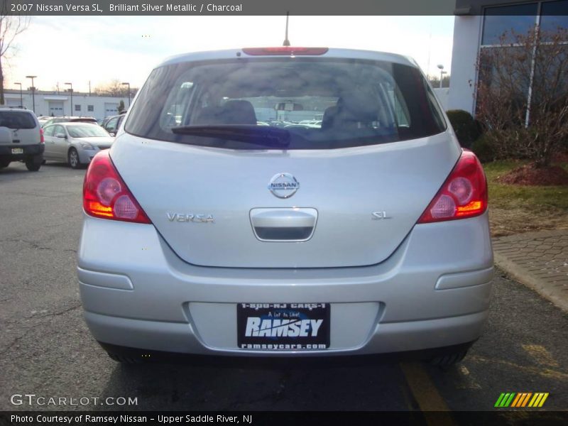 Brilliant Silver Metallic / Charcoal 2007 Nissan Versa SL