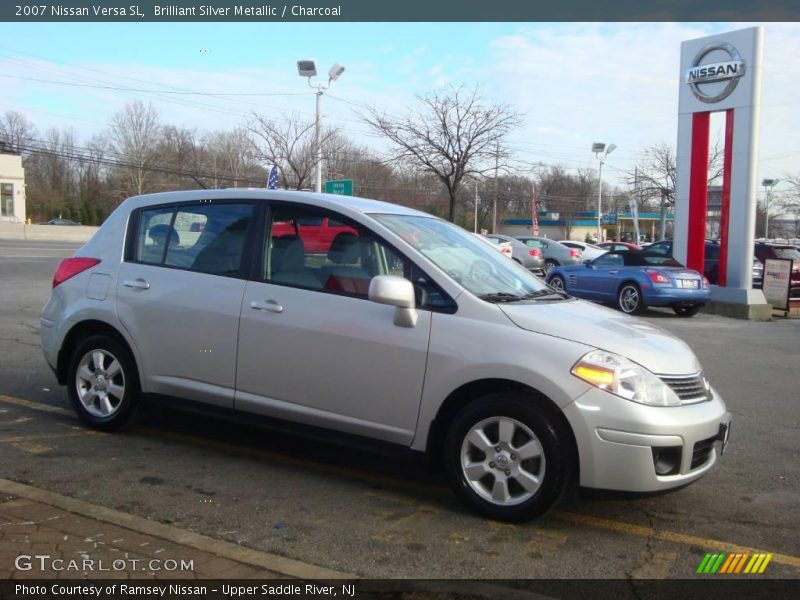 Brilliant Silver Metallic / Charcoal 2007 Nissan Versa SL